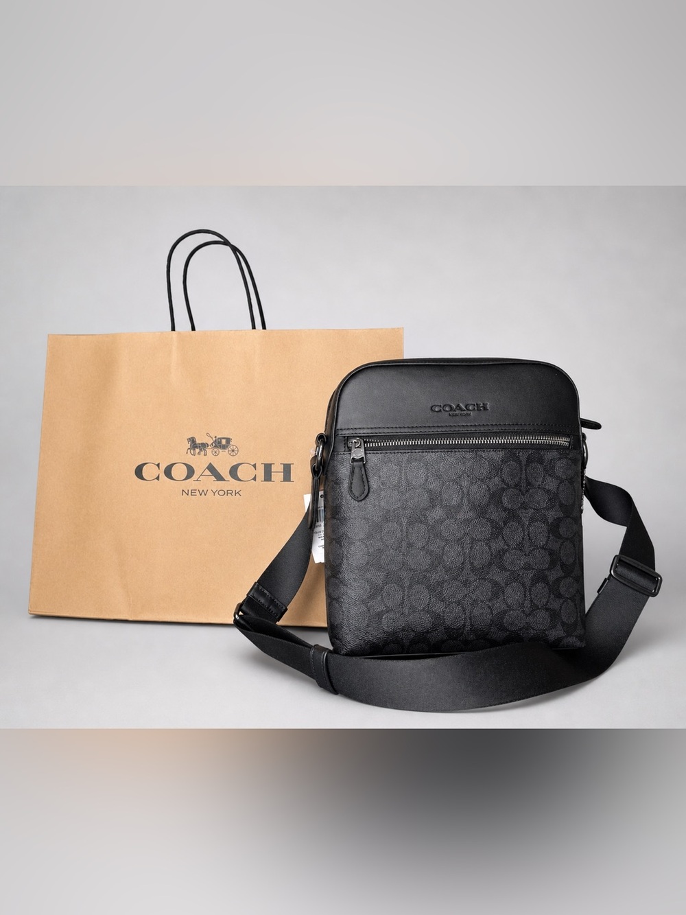 Coach Men’s Charcoal Signature Crossbody Bag Black Leather Trim Messenger - Picture 4 of 17